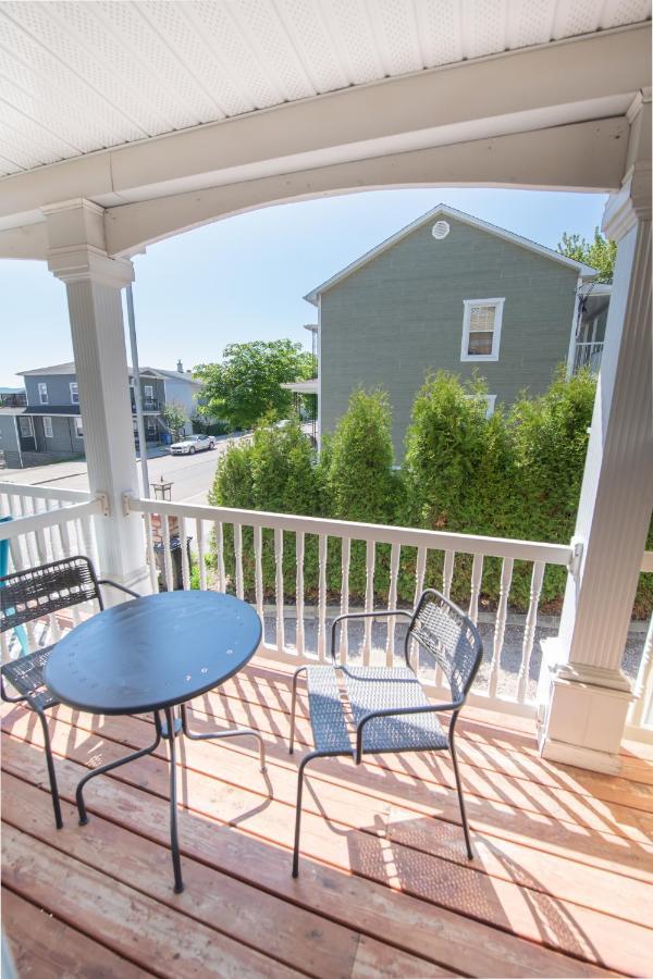Appartements Victoria La Baie Exterior photo